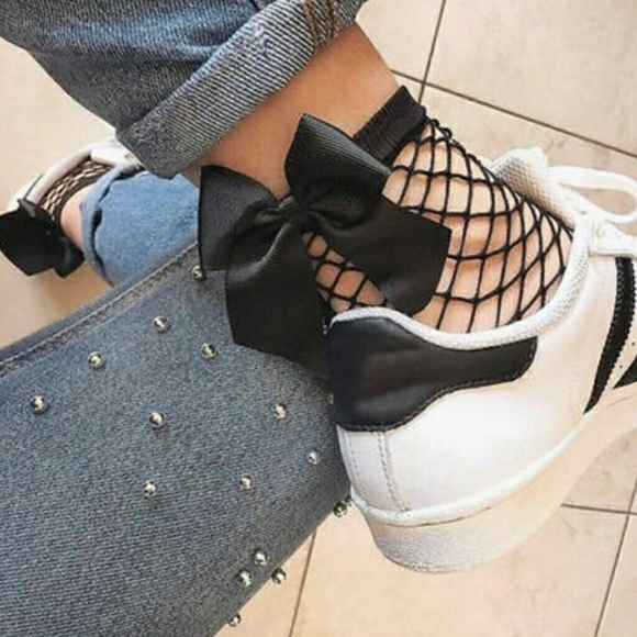 🚫SOLD OUT🚫 Punk Fish Net Bow Socks (3 Sets) - Picture 4 of 5
